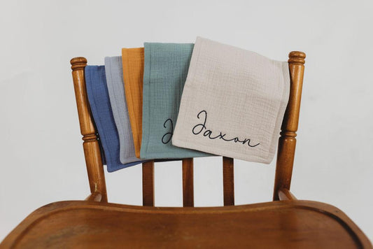 Personalized Organic Burp Cloth for Baby - Custom Embroidered Baby Shower Gift - Monogram Baby Gift for Newborns - Muslin Cotton Burp Rag