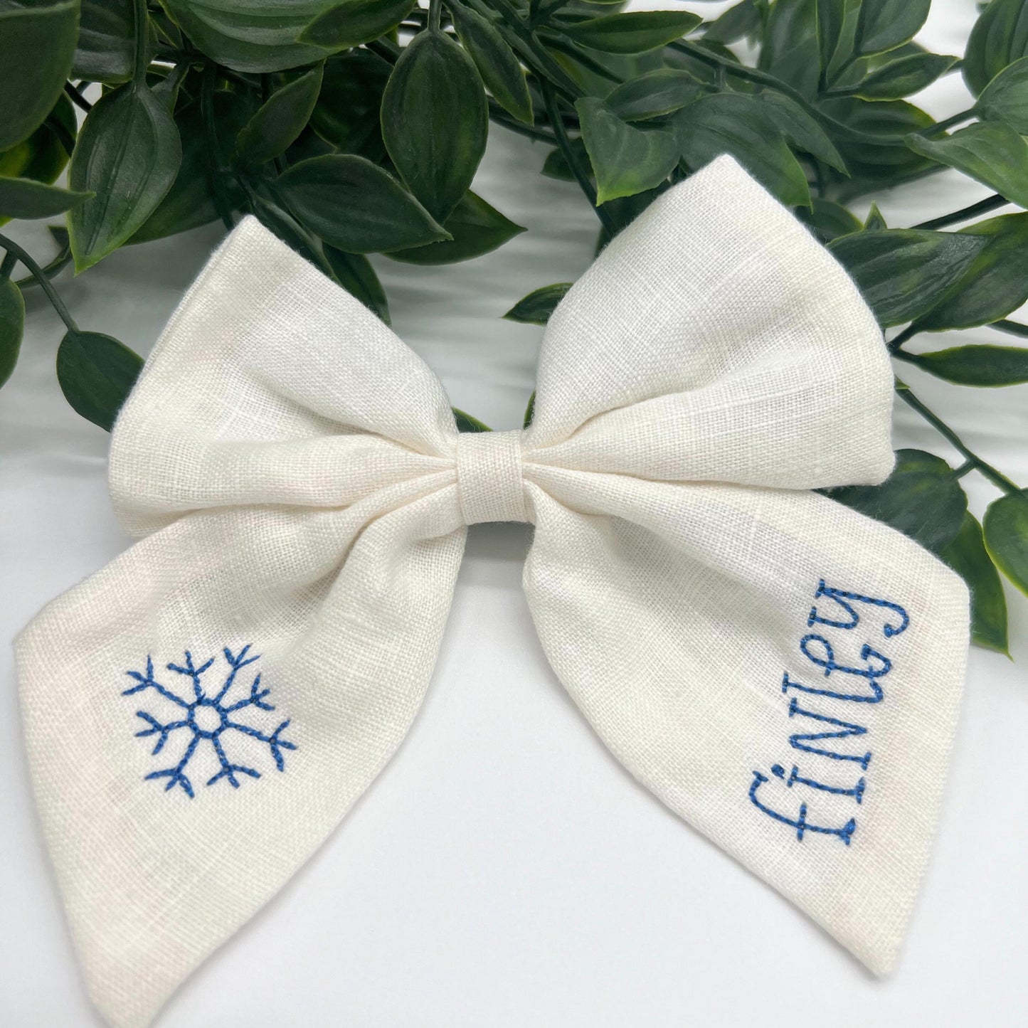 Christmas Hair Bow Personalized Christmas Bow for Girls Custom Bow with Name Winter Hair Bow Embroidered Bow for Christmas with Name