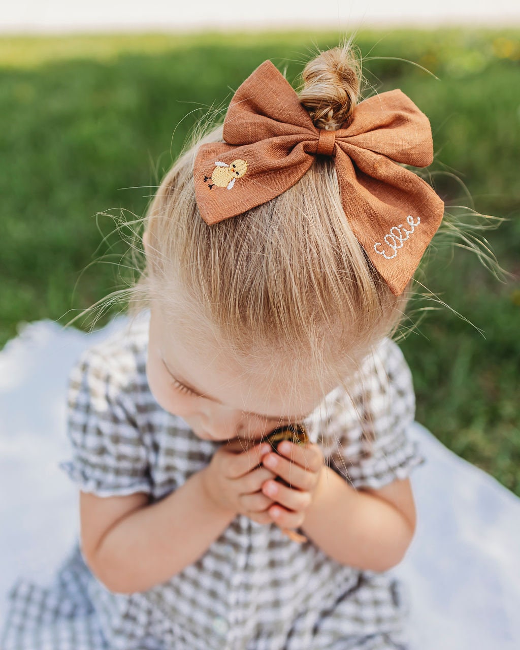 Personalized Linen Hair Bow: Embroidered Baby Chick Bow with Name