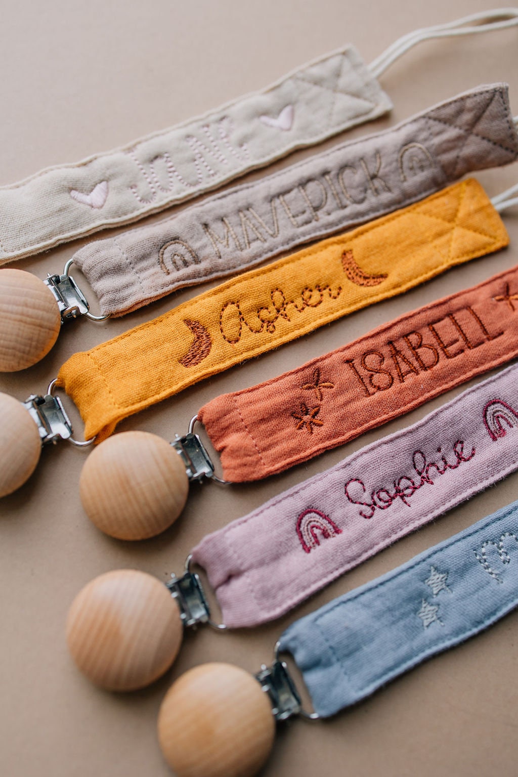 Personalized Baby Shower Gift Pacifier Clip with Name Custom Pacifier Holder Embroidered Paci Clip Binky Clip Boho Baby Neutral Baby Gift